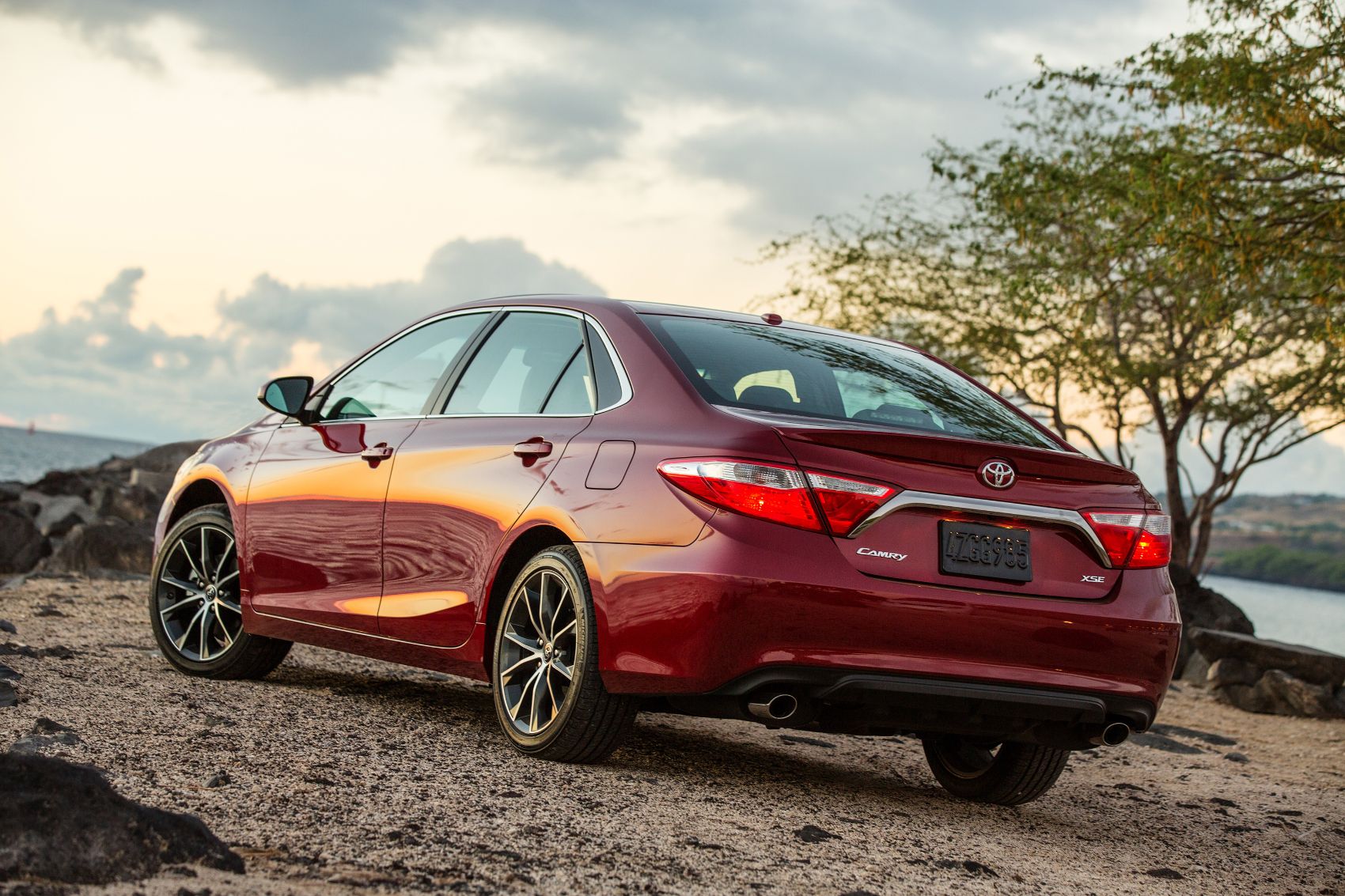 2015 Toyota Camry XLE 6