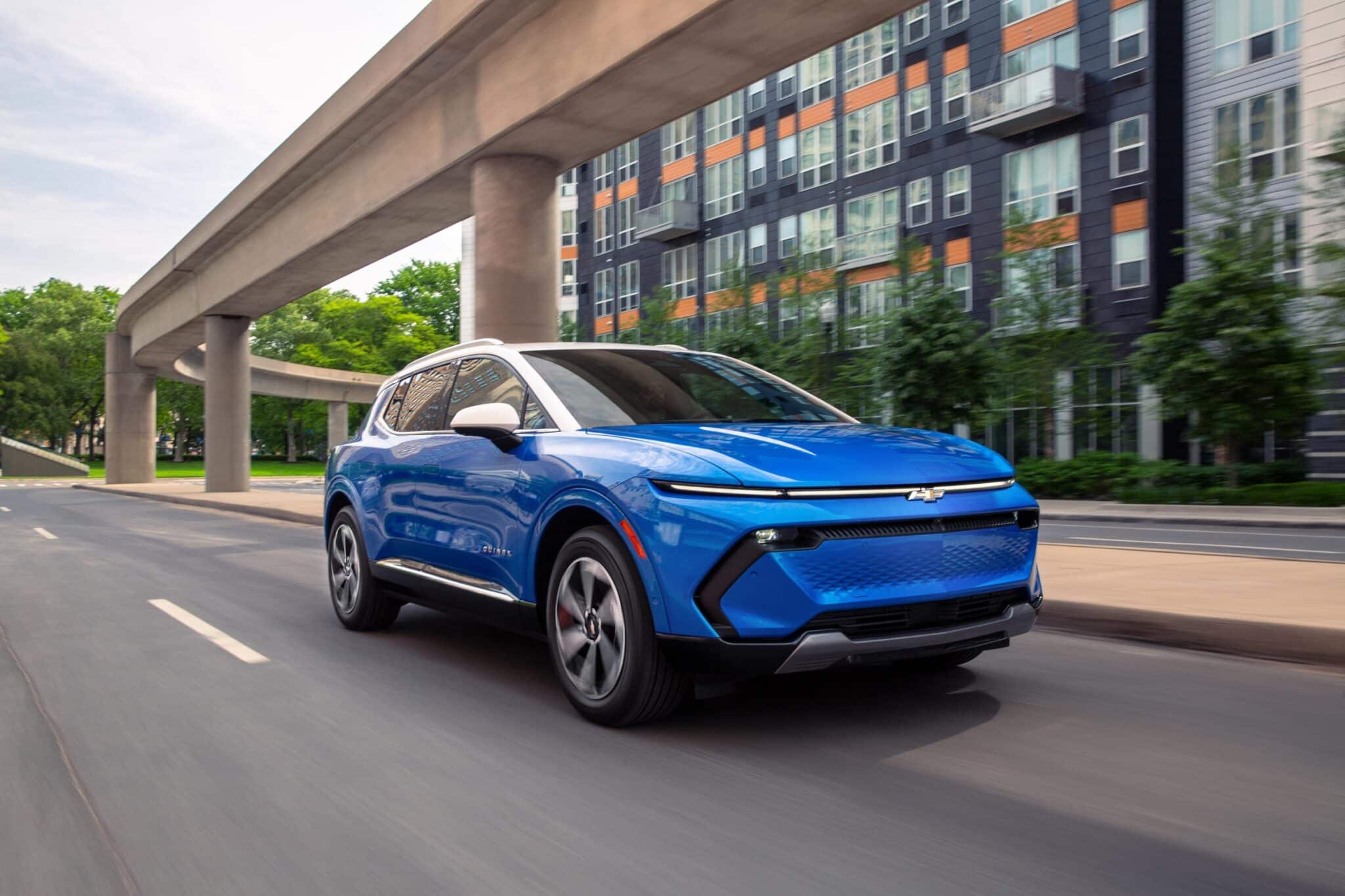 2024 Chevy Equinox EV 3LT 6 1 scaled