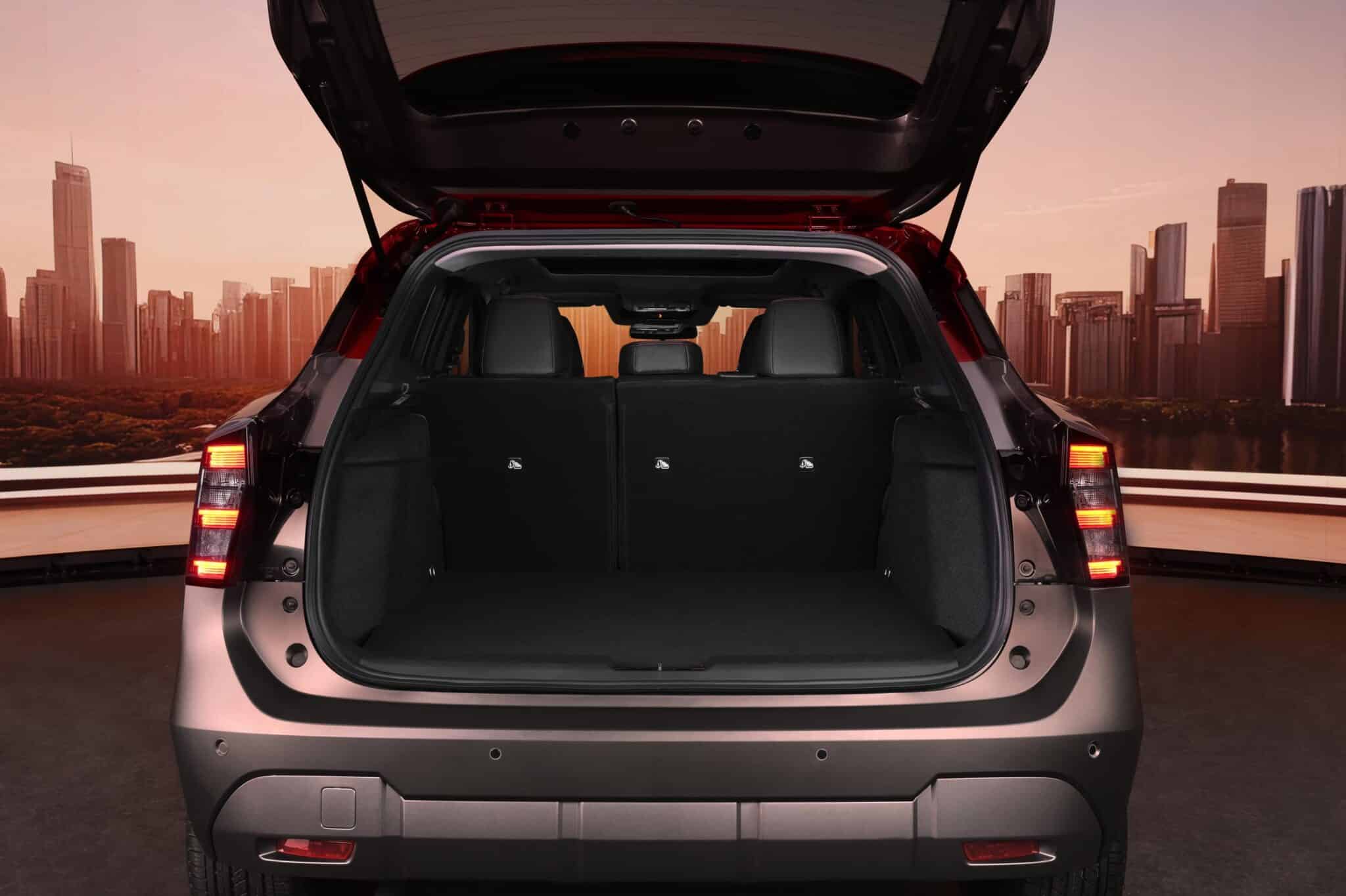 2025 Nissan Kicks 16 scaled