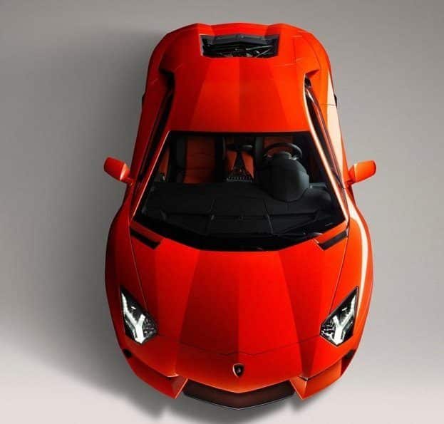Lamborghini Aventador LP-700-4 top